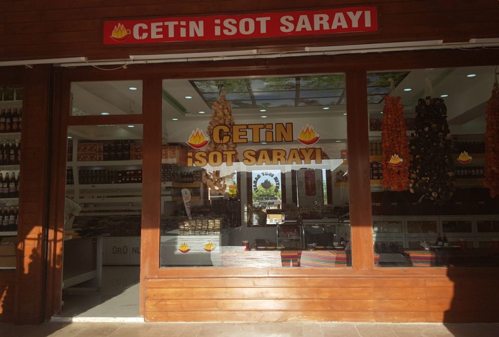 Rehber Dostu Çetin İsot Sarayı